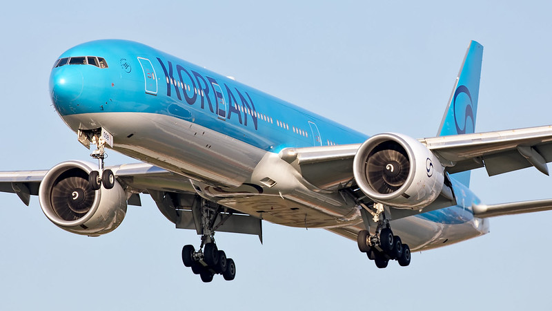 HL8008 - Boeing 777-3B5er - LHR