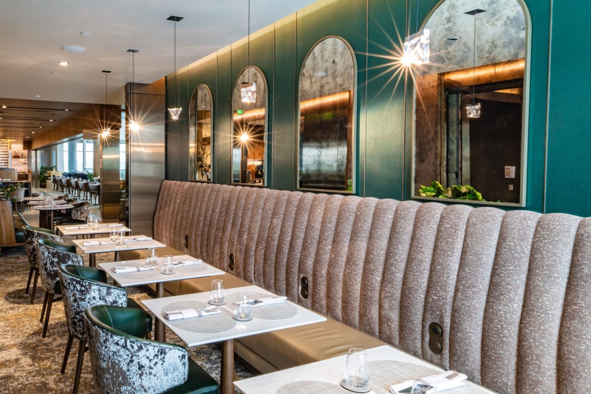 Un luxueux salon Delta One.